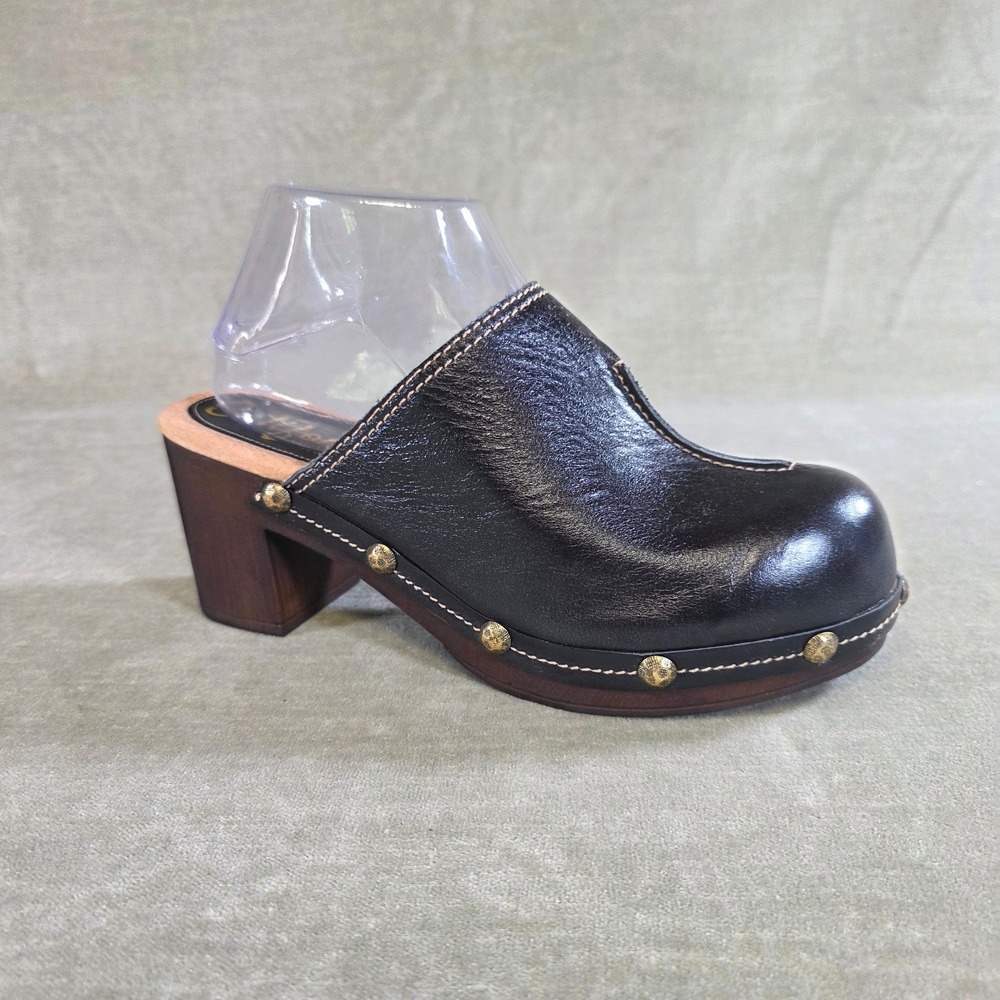 Californians Vintage Collection Susan Black Leather Studded Clog Mule Size 9 NEW